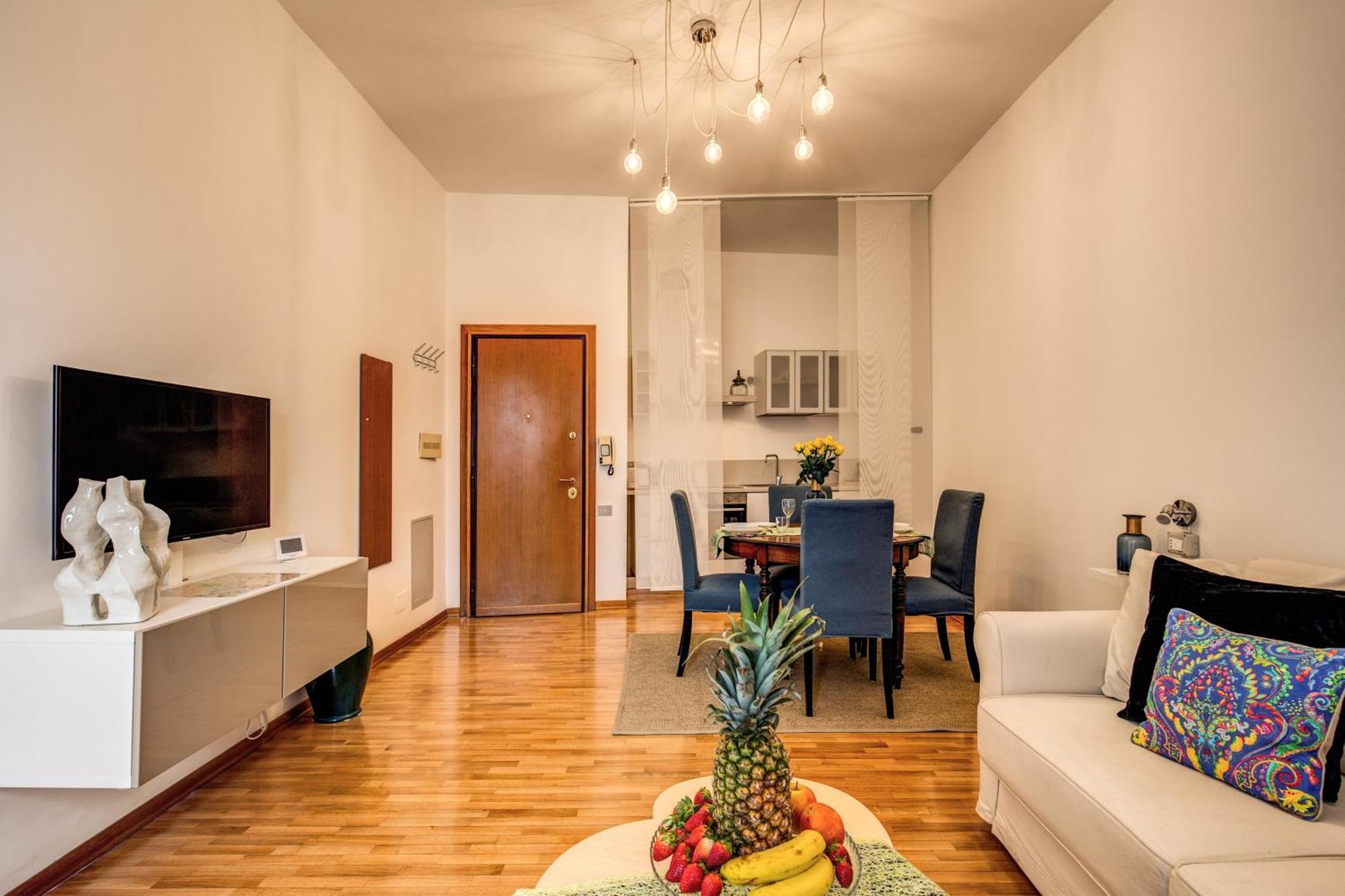 Elegant Behind The Colosseum Apartamento Roma