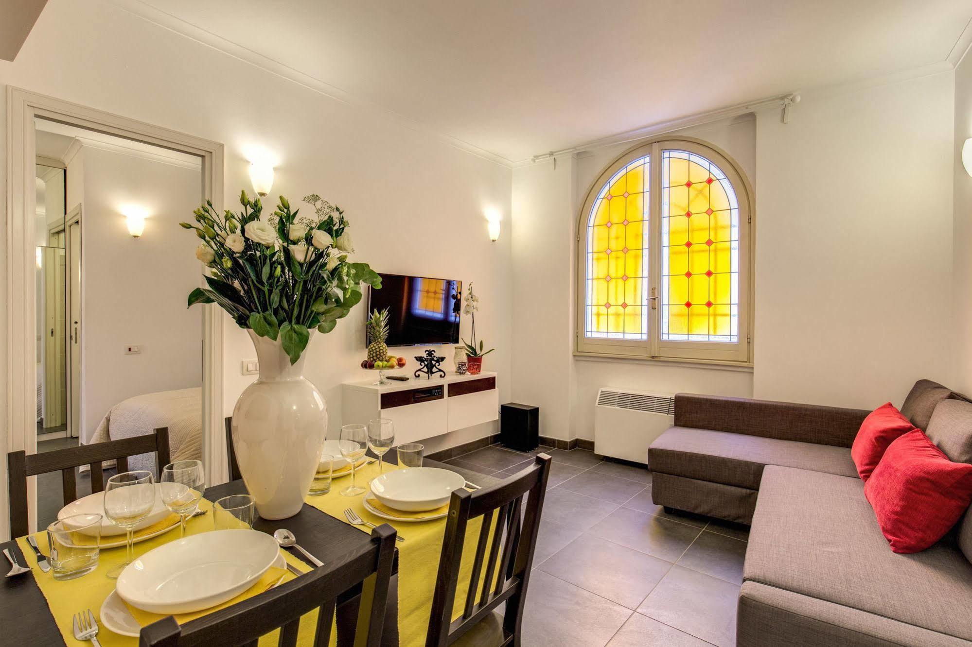 Elegant Behind The Colosseum Apartamento Roma