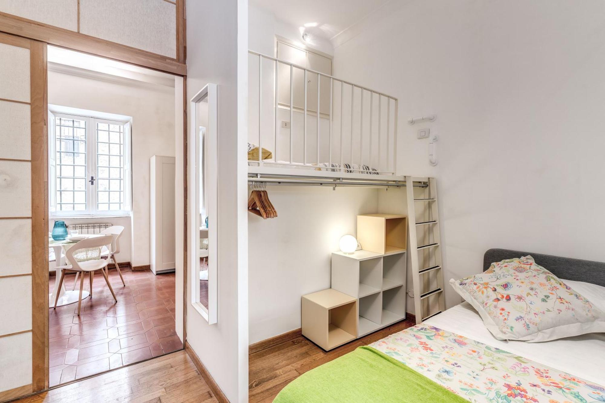 Apartamento Elegant Behind The Colosseum