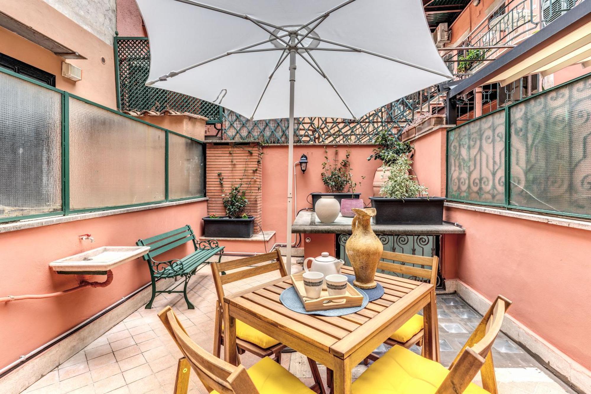 Apartamento Elegant Behind The Colosseum