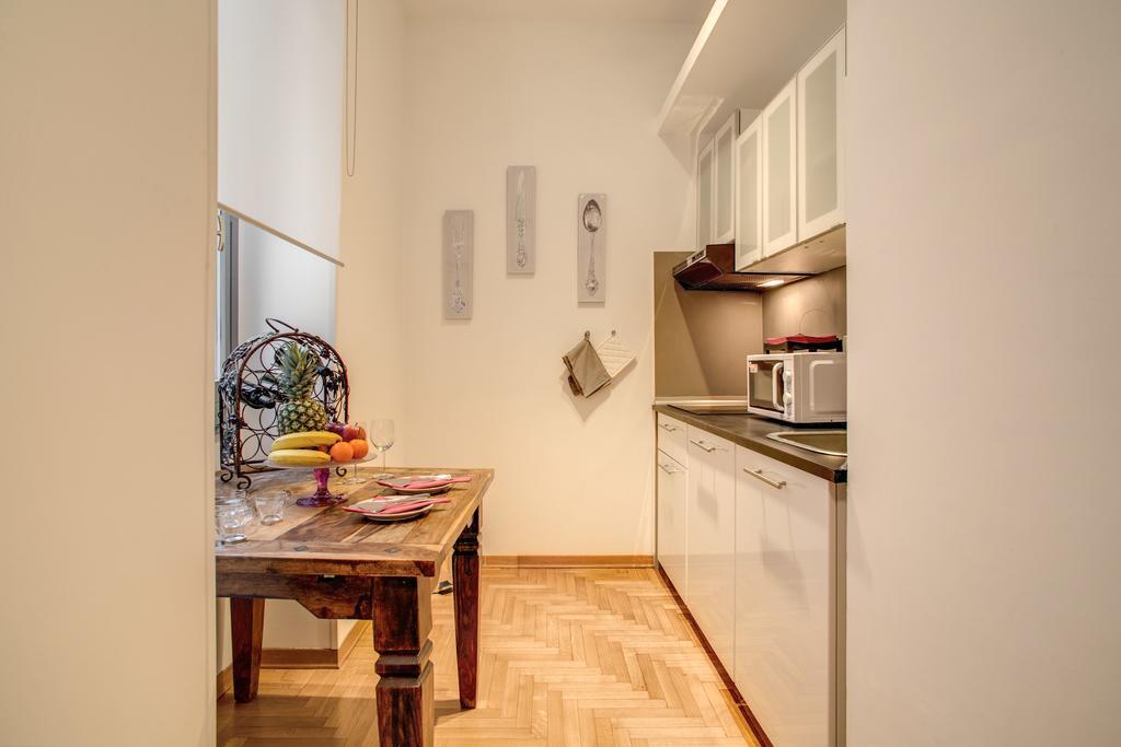 Elegant Behind The Colosseum Apartamento *