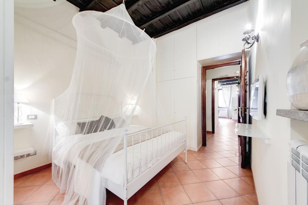 Apartamento Elegant Behind The Colosseum